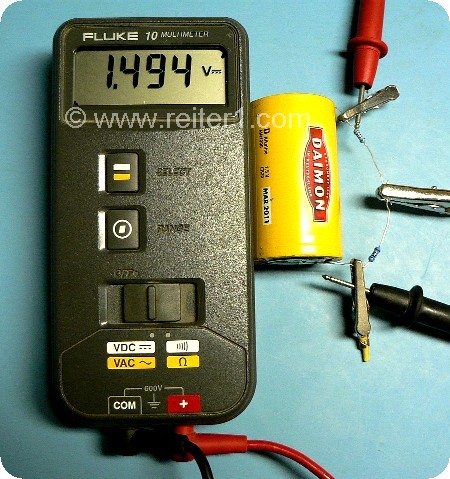 Spannungsteiler Multimeter  Batterie Widerstände